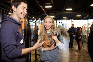 Amanda Seyfried and Justin Long show off Buttercup