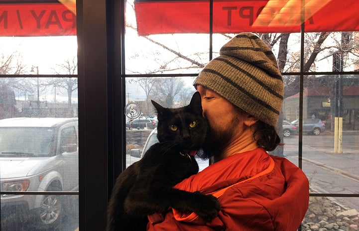 With Nicol’s blessing, Brody returned the next day to the adoption center and brought Holly the small black cat home