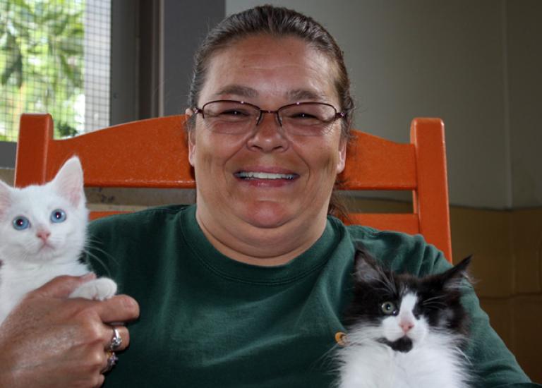 Community-cats-kitten-rescue-Asheville-Petey-Ivory.jpg