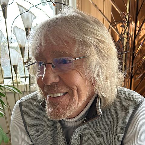 Gabriel de Peyer, Best Friends co-founder