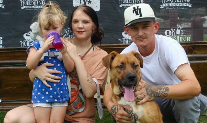 Elliott the dog with his family 