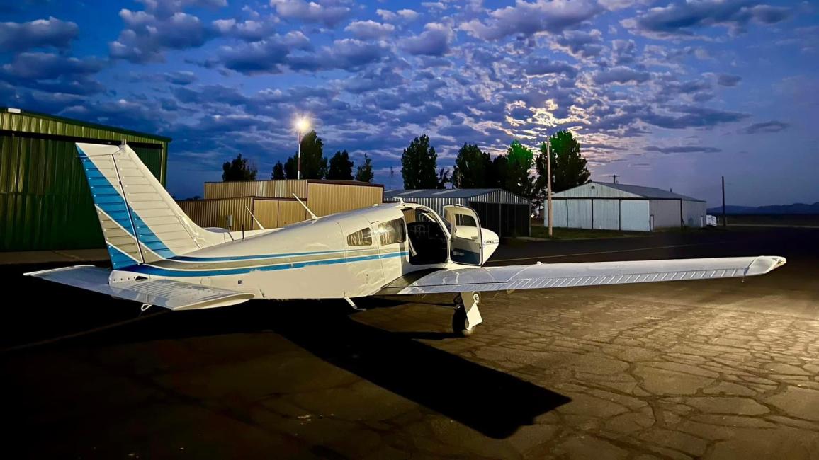 Airplane used for the transport the cats from New Mexico to the Sanctuary, at dawn or dusk