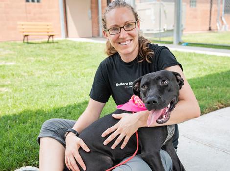 Animal-shelter-employee-hero-AmyKohlbecker_Houston_bySonyaSellers_001.jpg