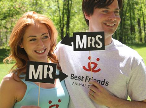 Kelly and Brian Kidd marry at Best Friends Animal Sanctuary