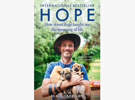Book cover for "Hope – How Street Dogs Taught Me the Meaning of Life"
