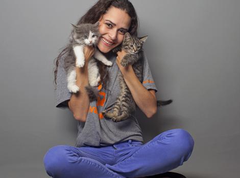 Stephanie Nogueras with kittens